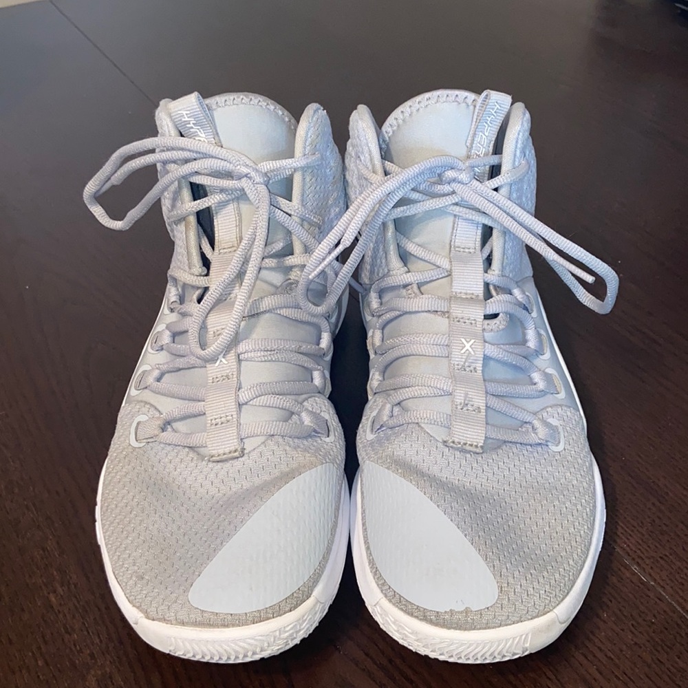 Nike Zoom Hyperdunk basketball shoes